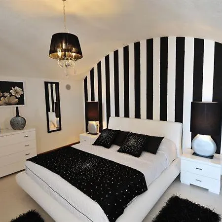 Apartment Sleeps 4 Pool Pianello Del Lario