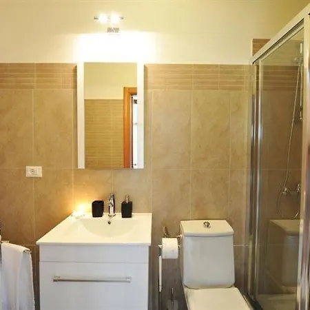 Sleeps 4 Pool *