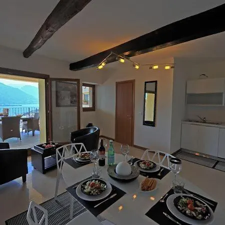 Sleeps 4 Pool * Pianello Del Lario